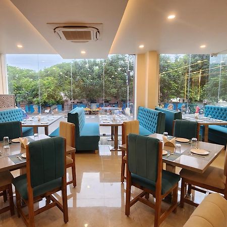 Hotel Janas Tirupati Eksteriør billede