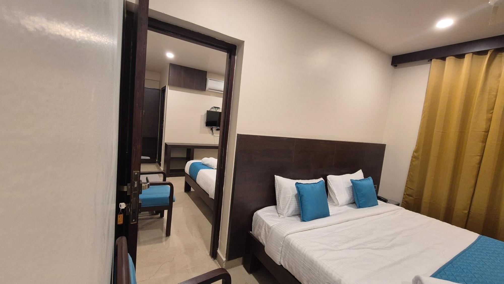 Hotel Janas Tirupati Eksteriør billede