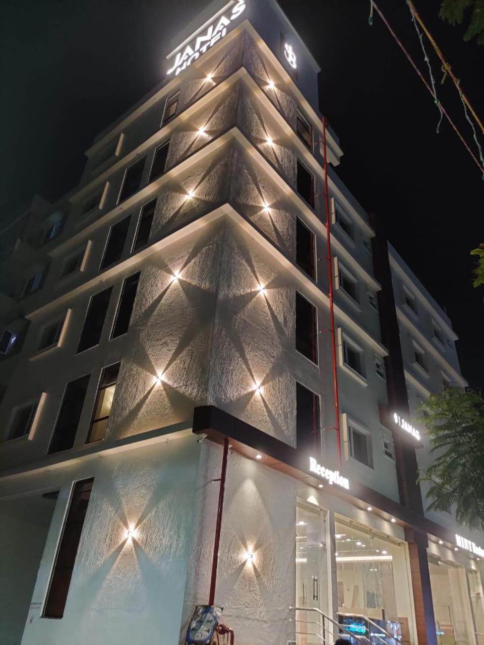Hotel Janas Tirupati Eksteriør billede