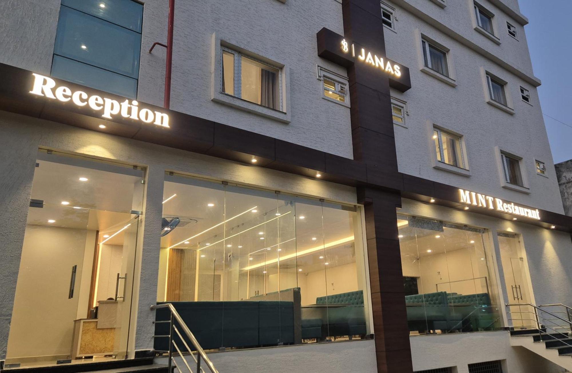 Hotel Janas Tirupati Eksteriør billede