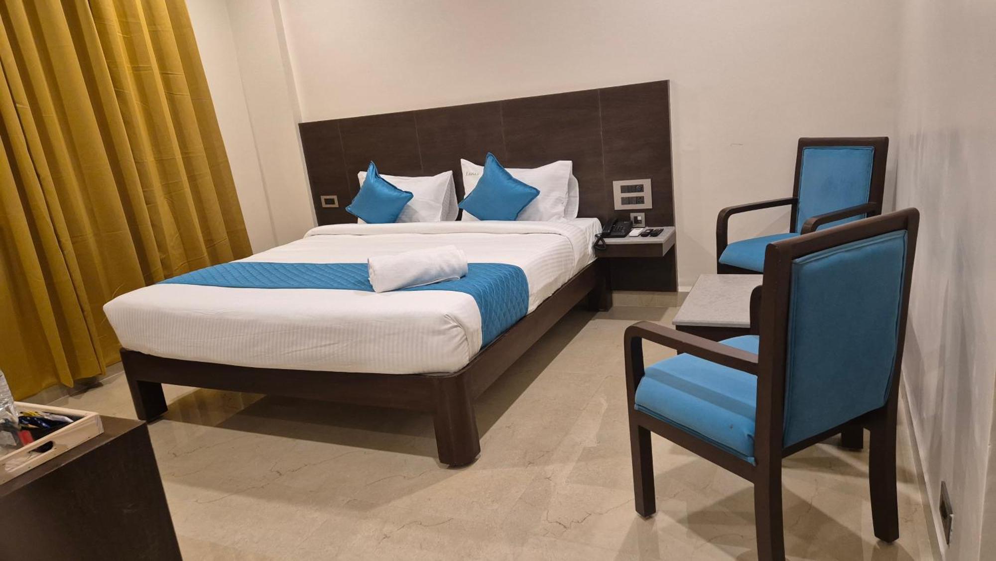 Hotel Janas Tirupati Eksteriør billede