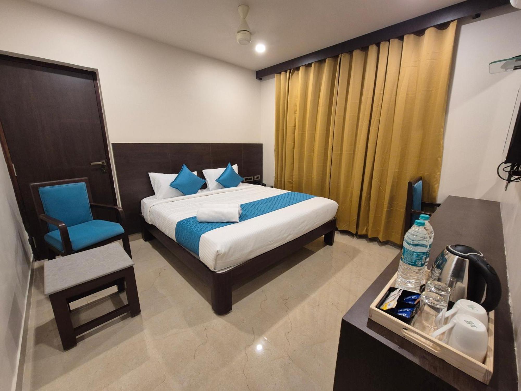 Hotel Janas Tirupati Eksteriør billede