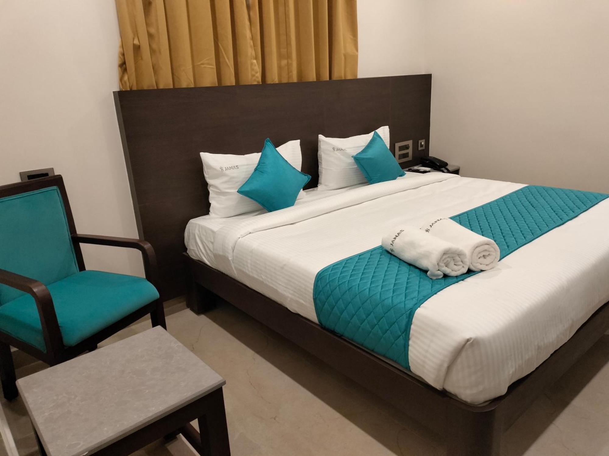 Hotel Janas Tirupati Eksteriør billede